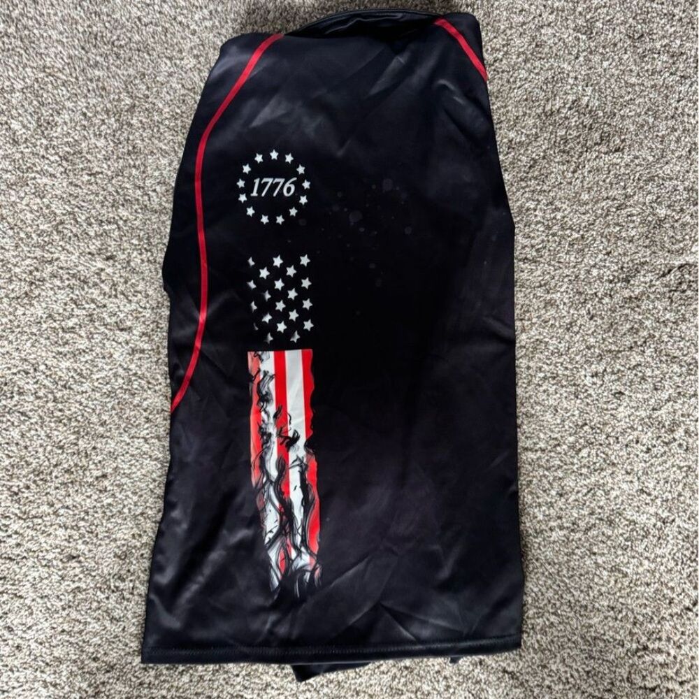 Men’s patriotic quarter zip size large - Picture 4 of 4